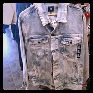 NWT MEN'S JEAN JACKET EXCELLENT QUALITY